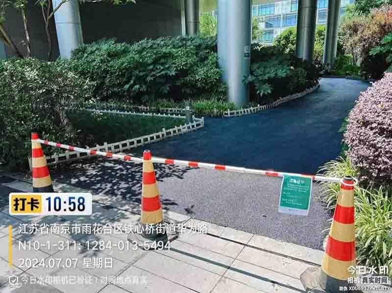 玄武区单位院内道路沥青路面施工实拍
