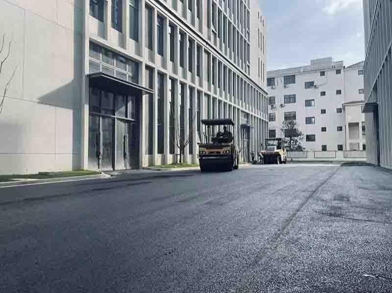 高淳区沥青路面施工团队实拍